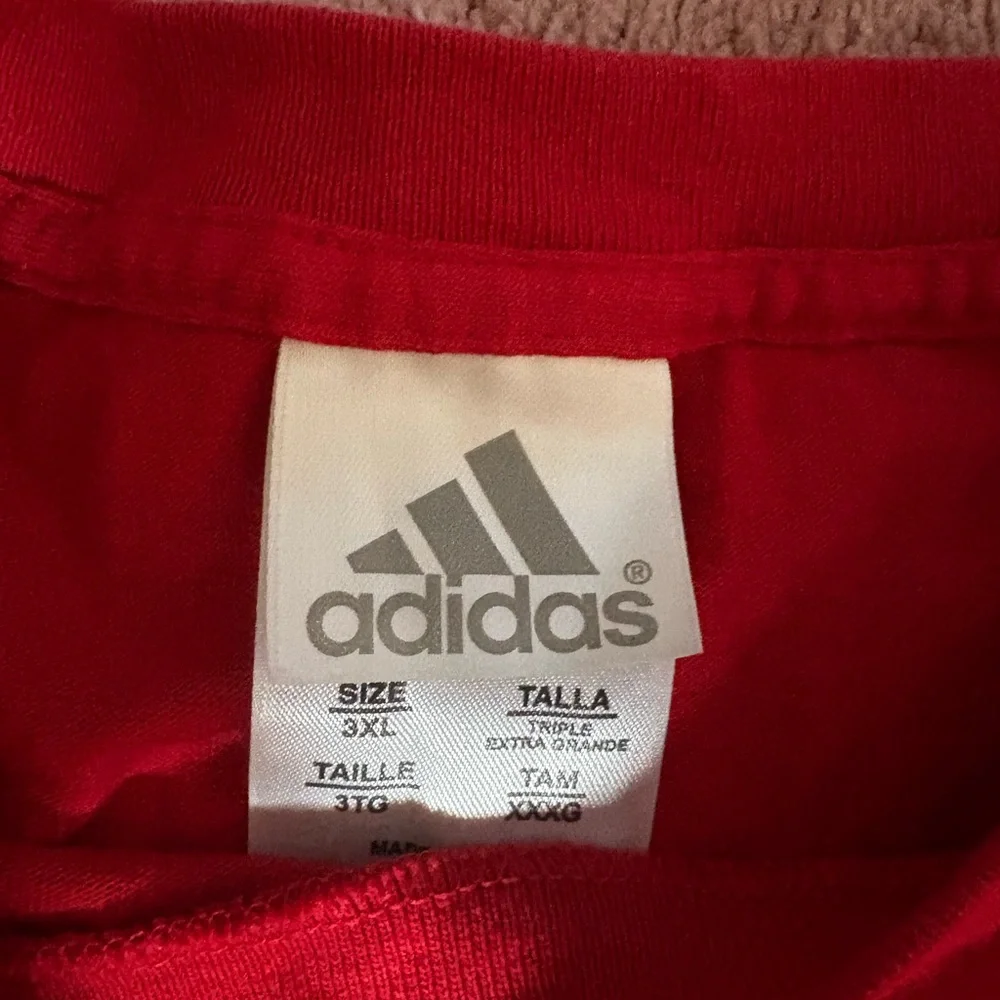 Vintage Adidas‎ Men's Red T-Shirt